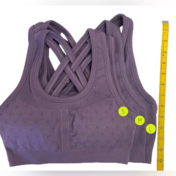 NWT • Strappy Back Seamless Sports Bra - Picture 9 of 10